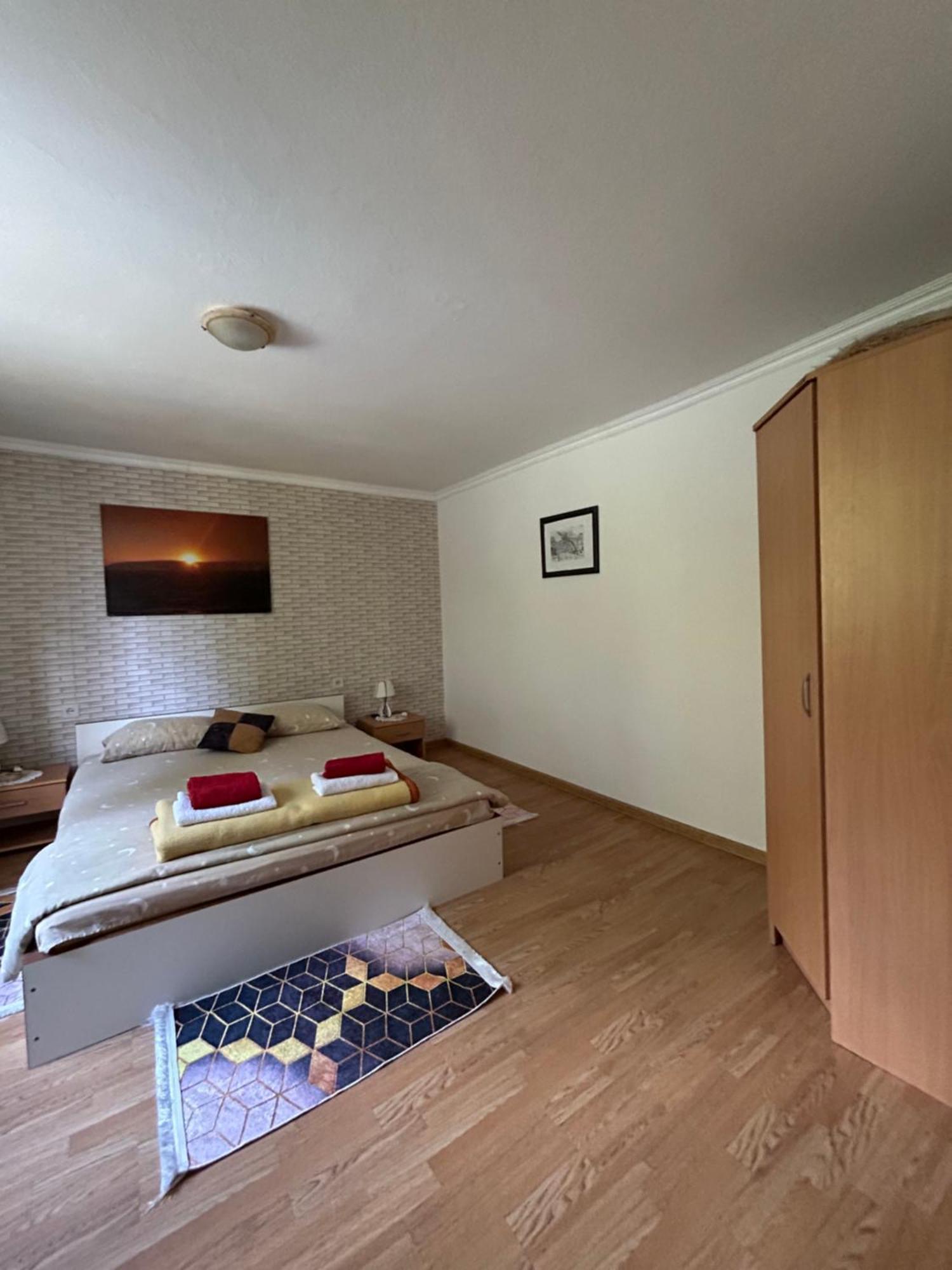 Apartamento Cookies Old House Visoko Exterior foto